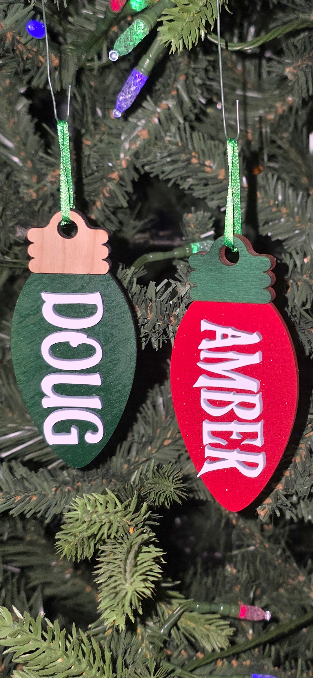 💡 Personalized Wooden Christmas Light Bulb Name Ornaments 🎄